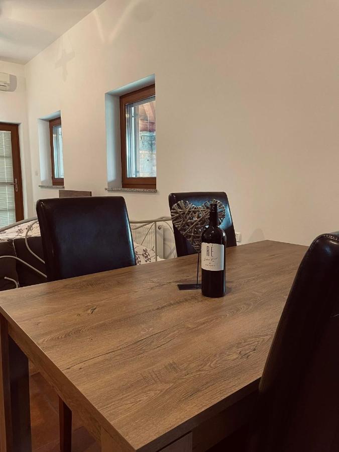 Winehouse Dolcevista Izola Lejlighed Eksteriør billede